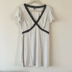 Old Navy Fit & Flare Crape White Polka Dot Dress with Black Lace Trim size M